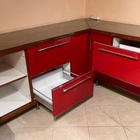 Mobile angolare in ciliegio