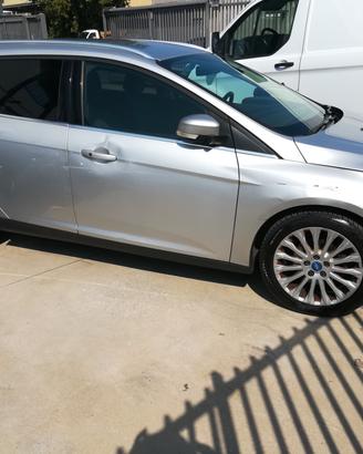 Ford Focus 1.6 Benz. EURO 5 125 CV SW Titanium SOL