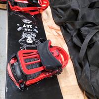 Tavola snowboard Elan e attacchi snowboard Salomon