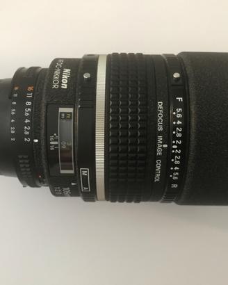 Nikon 105mm f/2D DC