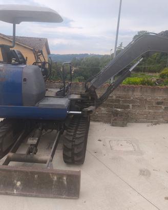 Miniescavatore Komatsu 25