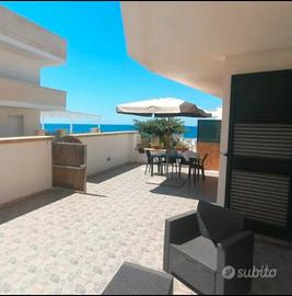 Appartamento fronte mare piano terra