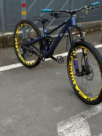 MTB Lapierre spicy team 6.9 cf 2024