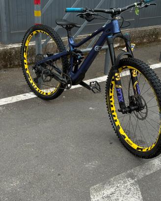 MTB Lapierre spicy team 6.9 cf 2024