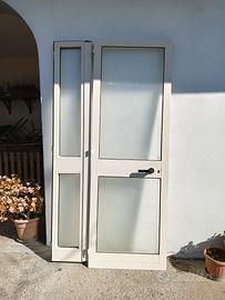 infissi bianchi  in alluminio 