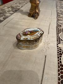 Tabacchiera in porcellana di Meissen