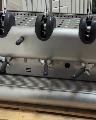 Macchina da caffè La San Marco – 3 gruppi a leva