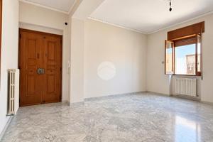 5 LOCALI A MANFREDONIA