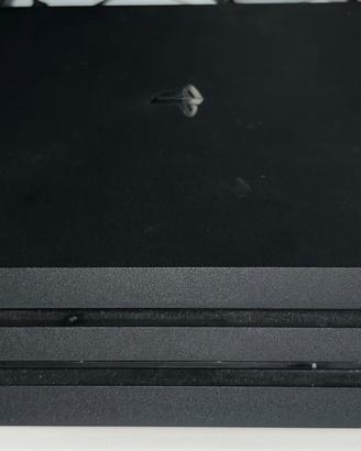 Ps4 pro 1tb4K,joystick,gta5,cuffie,cavi basericari