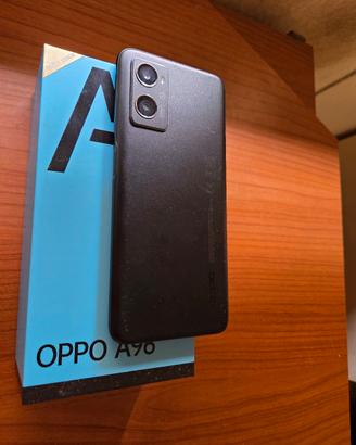 Oppo A96 128GB + 4 cover + cuffie