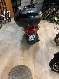 Scooter 250 Suzuki