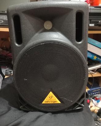coppia casse attive behringer eurolive 