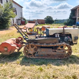 trattore cingolato Lamborghini c 340