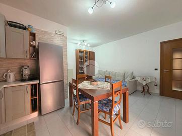 2 LOCALI A CASALNUOVO DI NAPOLI