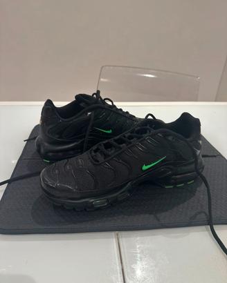 Nike Air Max Plus TN Black Green