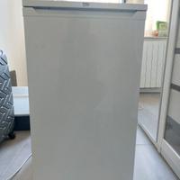Congelatore verticale BEKO, 65 l, classe E