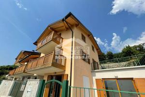 Villetta a schiera di 250 m² con più di 5 locali e