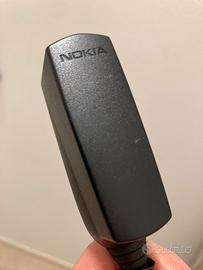 Caricabatterie originale Nokia spinotto sottile