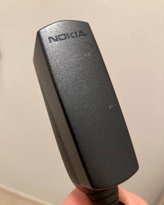 Caricabatterie originale Nokia spinotto sottile