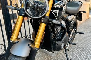 Triumph speed 400cc 40cv ABS nera