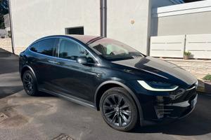 TESLA Model X - 2019