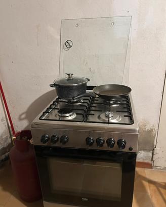 Cucina a Gas Beko - 4 Fuochi + Forno Elettrico