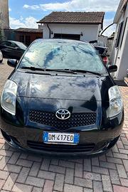 Toyota yaris benzina