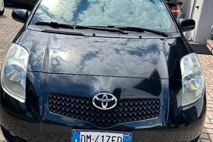 Toyota yaris benzina