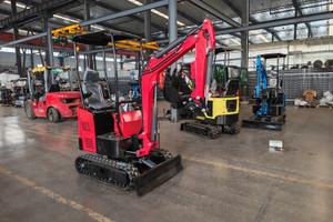 Mini Escavatore 10 q NUOVO - DIESEL