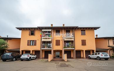 Appartamento con Giardino Privato, Doppi Servizi e