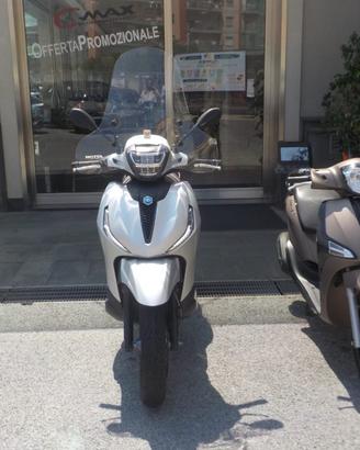 PIAGGIO Beverly 300 i.e. S - Anno