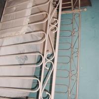 Lettino a cancello ferro battuto 