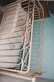 Lettino a cancello ferro battuto 