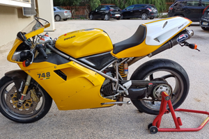 Ducati 748 S