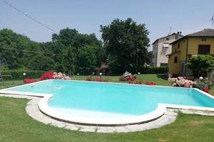 Villa di 245 m² con più di 5 locali e box auto dop