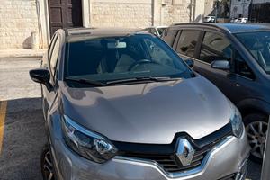 Renault Captur 2016 con gancio traino omologato