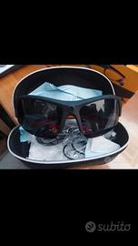 Occhiali con videocamera 