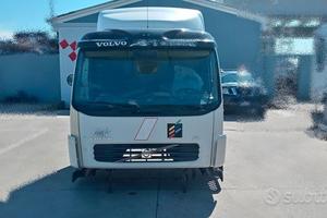CABINA VOLVO truck FL7 usato