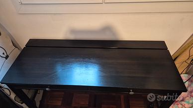 scrivania ikea marrone nero hemnes