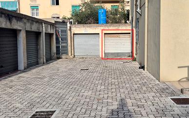 FABBRICOTTI: Garage in condominio recintato