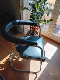 Poltroncina di design
