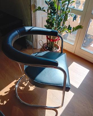 Poltroncina di design