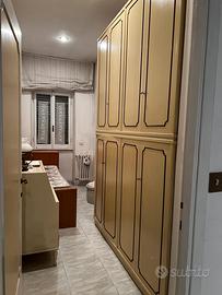 Camera completa: armadio , letto contenitore, comó