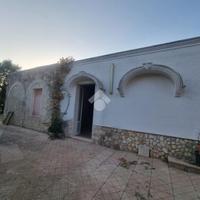 VILLA SINGOLA A FRANCAVILLA FONTANA