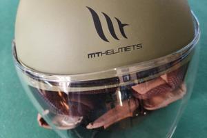 Caschi (2) MT Helmets praticamente nuovi