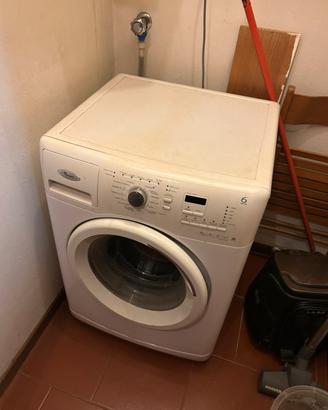 Lavatrice Whirpool 6th sense 8Kg