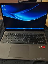 Portatile HP 15-fc0041nl AMD Ryzen™ 5 7520U