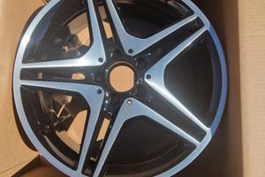 Cerchio in lega Mercedes Amg 18"