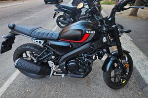 Yamaha XSR 125 - 6000 km ,pari al nuovo.