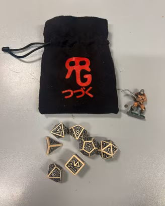 Set di dadi a tema nanico D&D